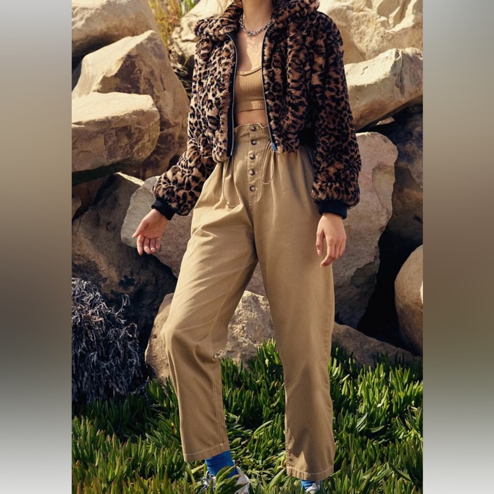Urban Outfitters Khaki High-Waisted Cargo Pants